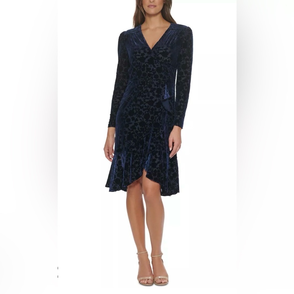 Tommy Hilfiger Textured Velvet Faux-Wrap Dress Size 4 Romantic Modern Goth